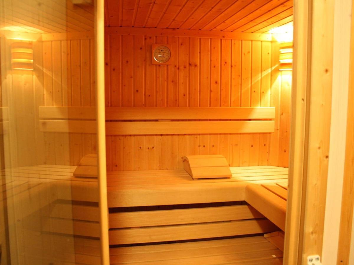 Spacious Chalet In Flachau With Sauna المظهر الخارجي الصورة
